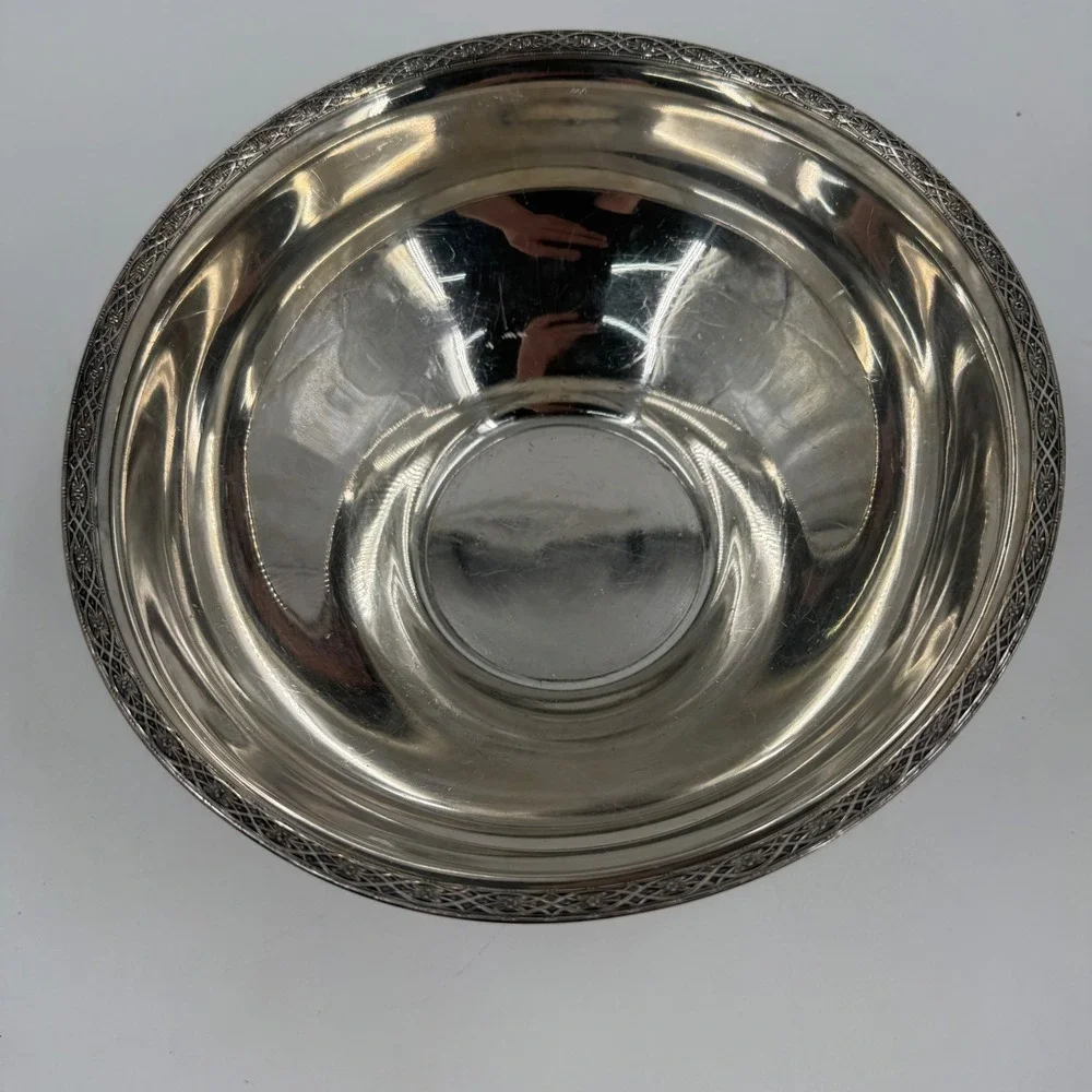 Wilcox Silver Plate Co Duchesse Footed Centerpiece Bowl Silver‎ 10in Ornate 7034